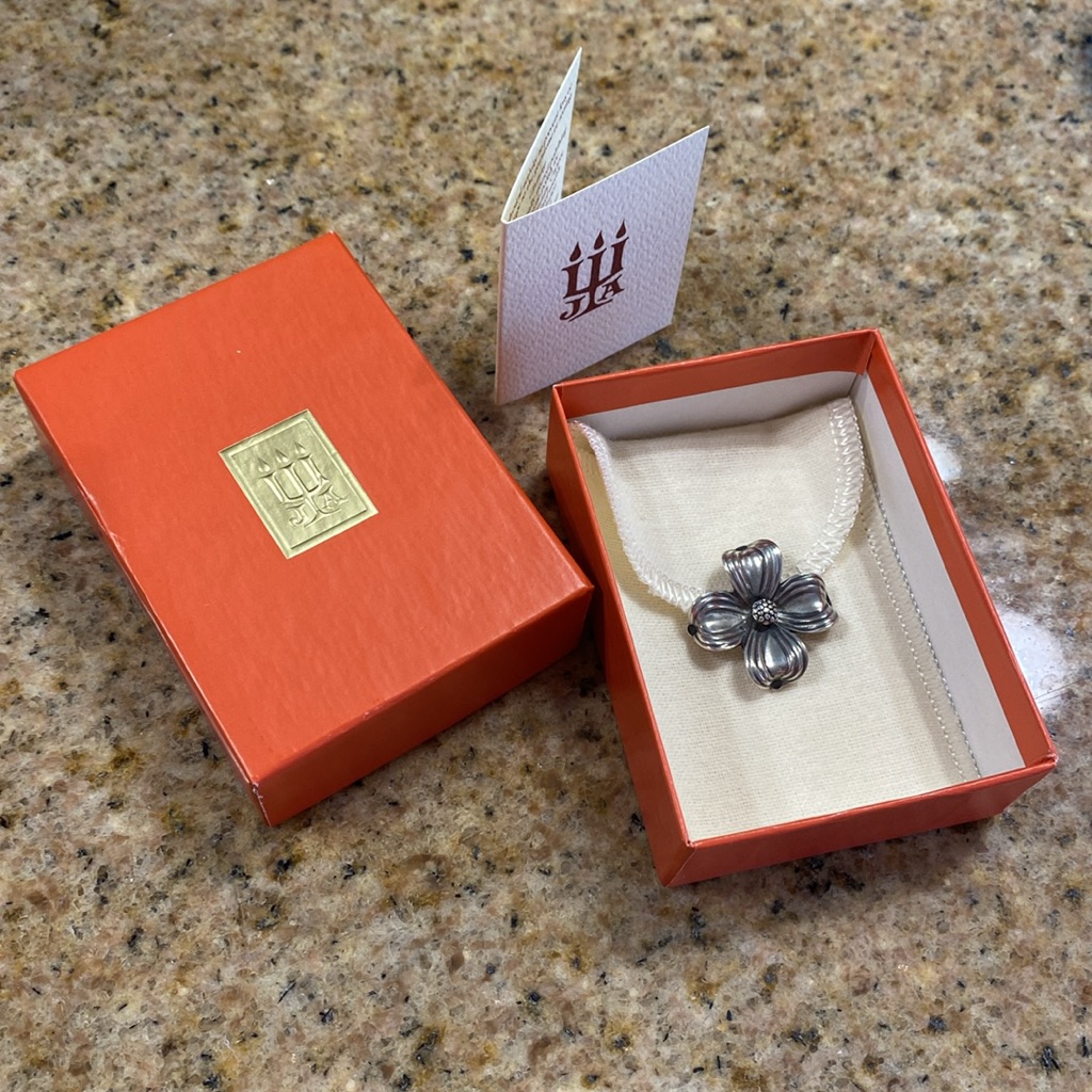 Retired Rare James Avery Dogwood Pendant 185$